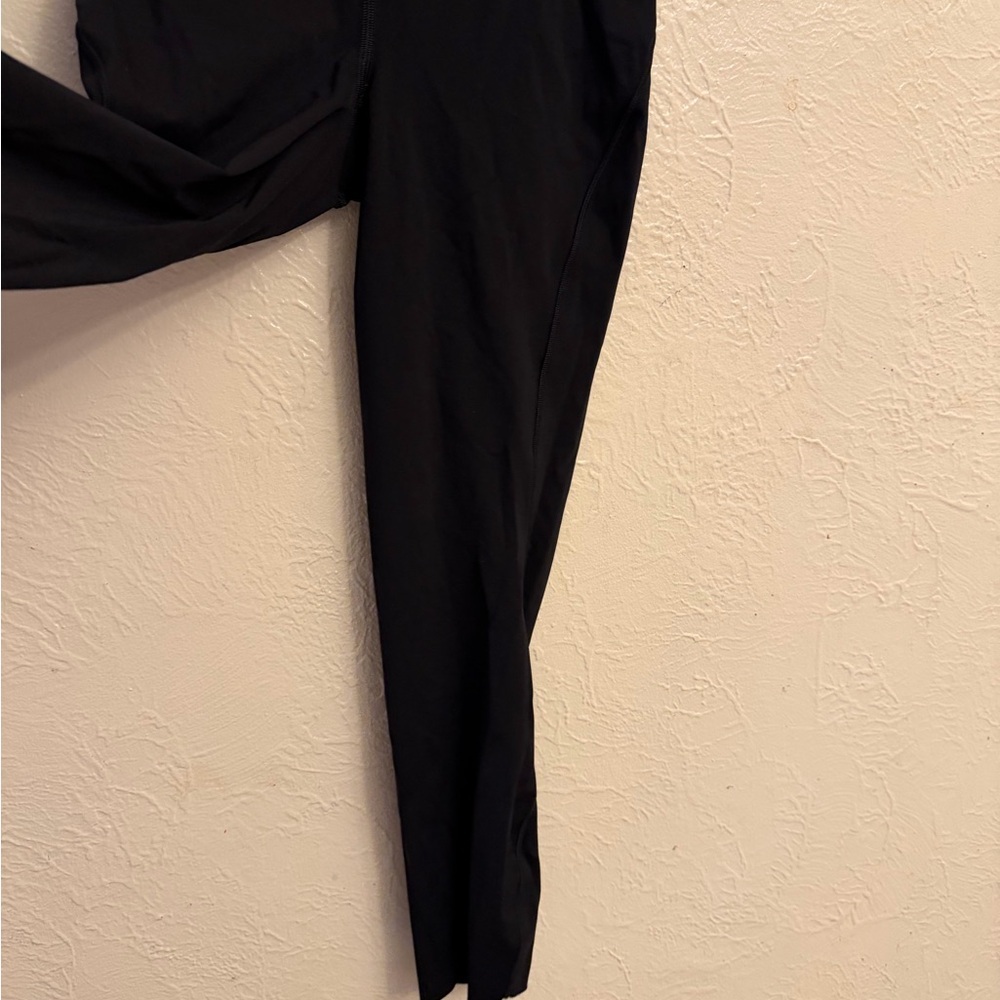 Lululemon leggings - Picture 2 of 10